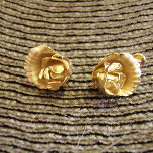 Vintage Gold Filled Rose Screwback Earrings